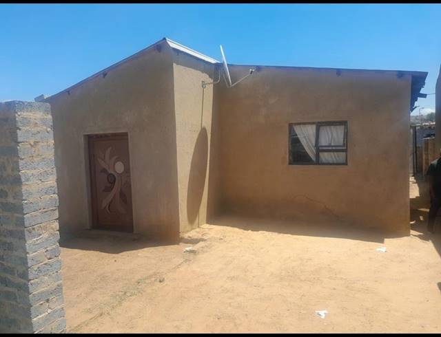 2 BEDROOM HOUSE FOR SALE IN THULANI